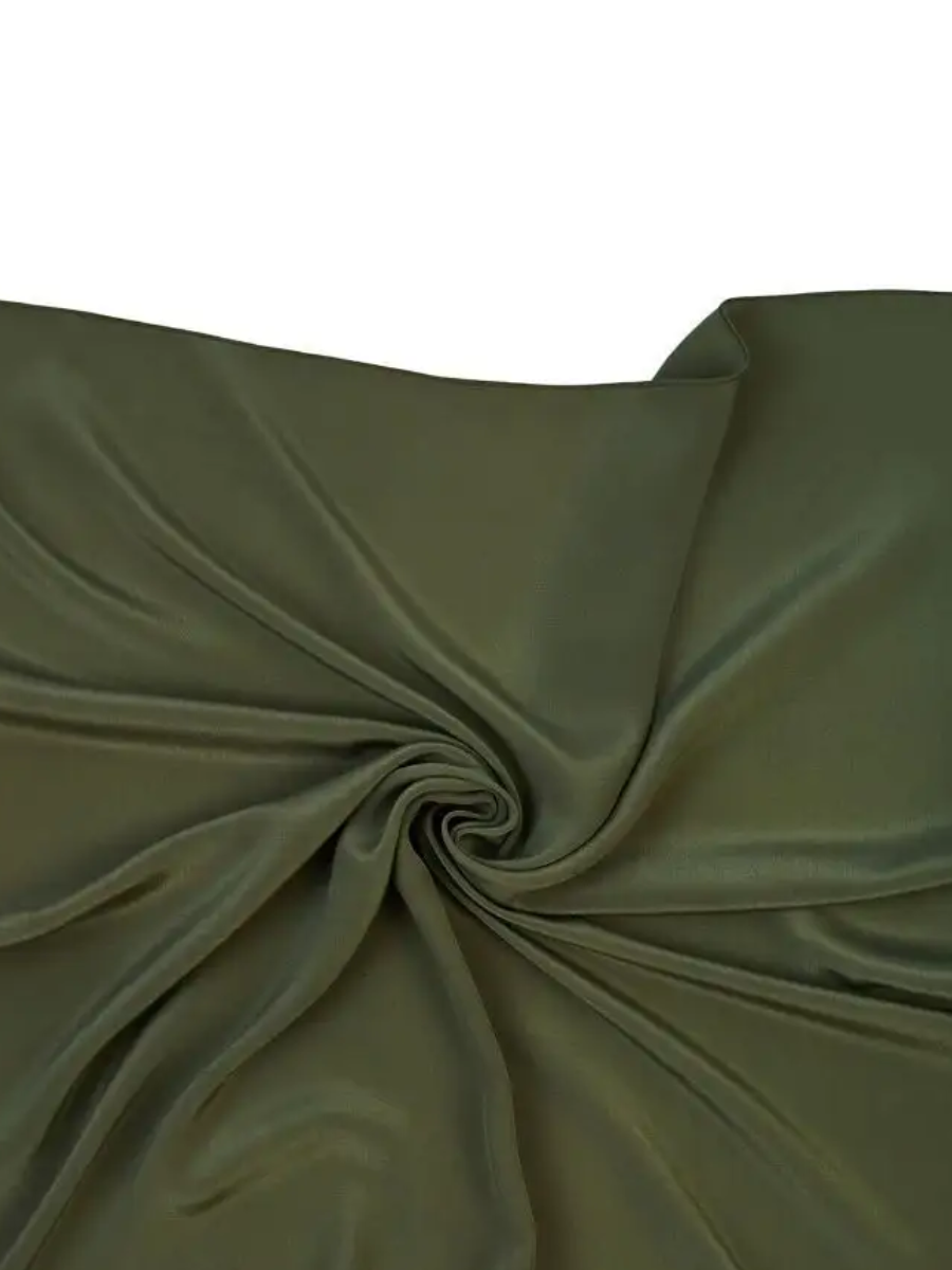 картинка Платок оливковый 43*43 см магазина шелковой одежды и аксессуаров