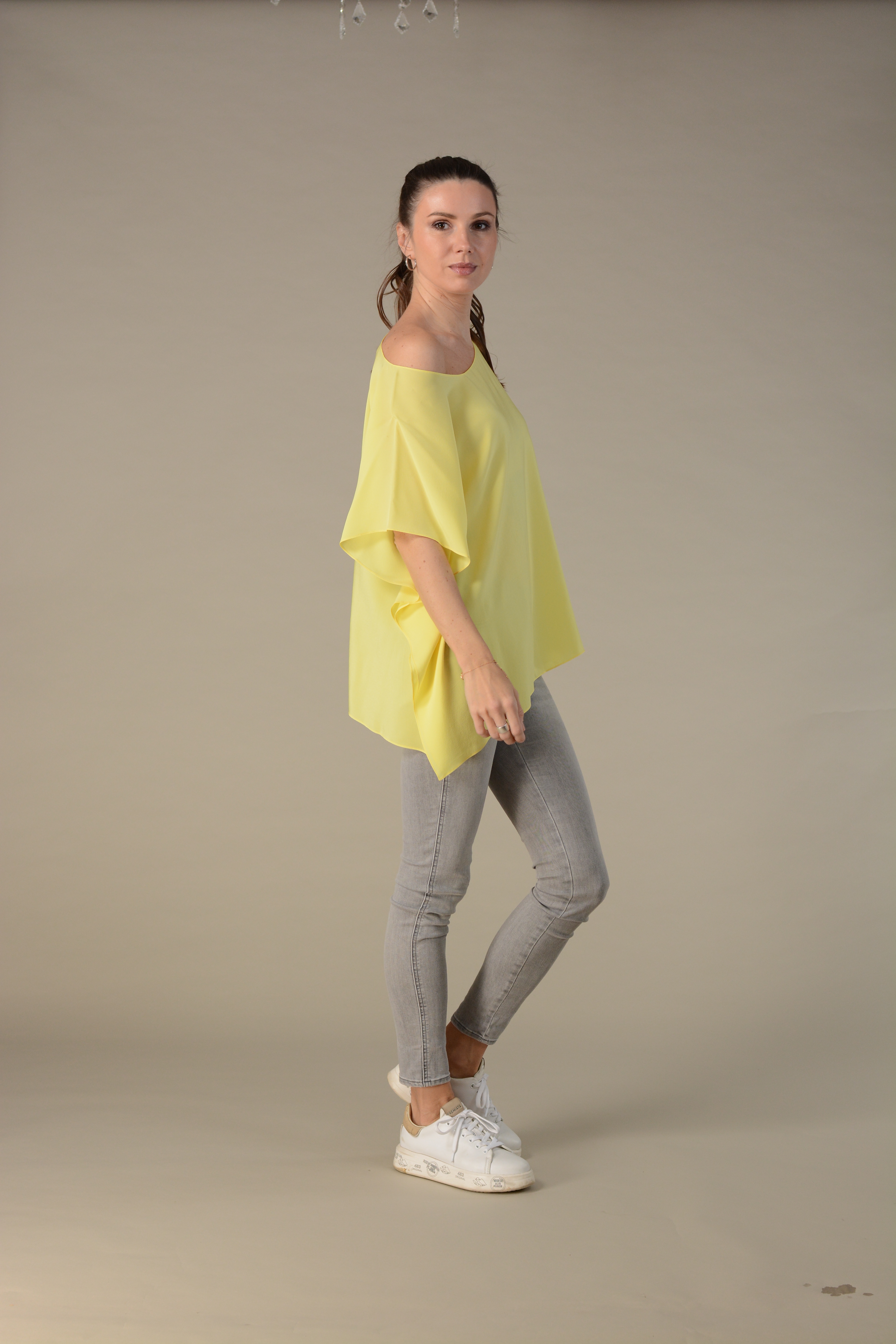 картинка Блузка Радуга, лимонная вербена магазина шелковой одежды и аксессуаров